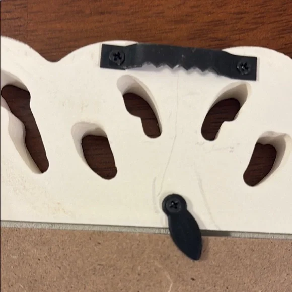 White Picture Frame with Intricate Scrollwork - Picture 4 of 12